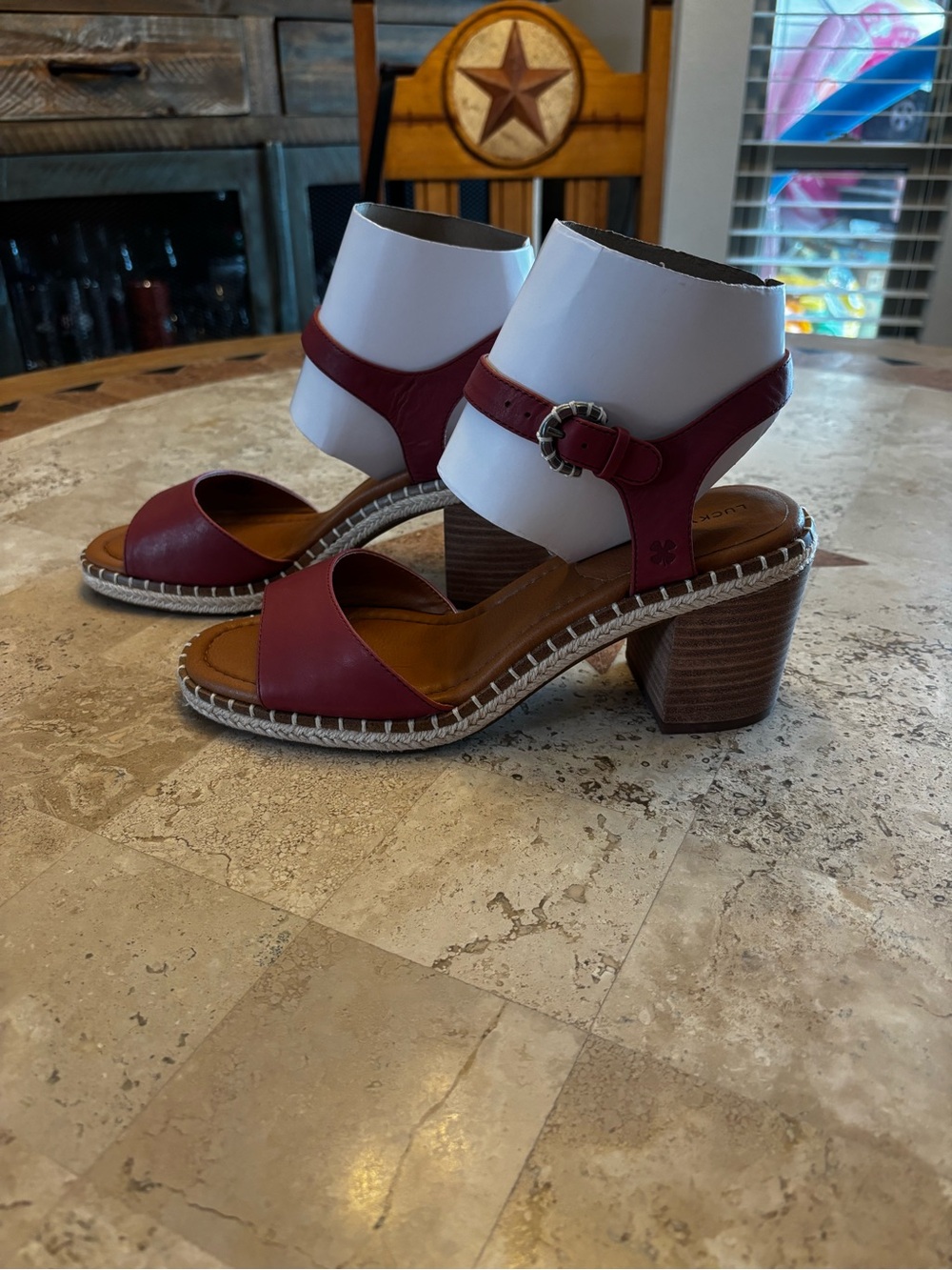 Lucky Brand Mauve Leather Espadrille Heel Sandals Women’s Size 10M New